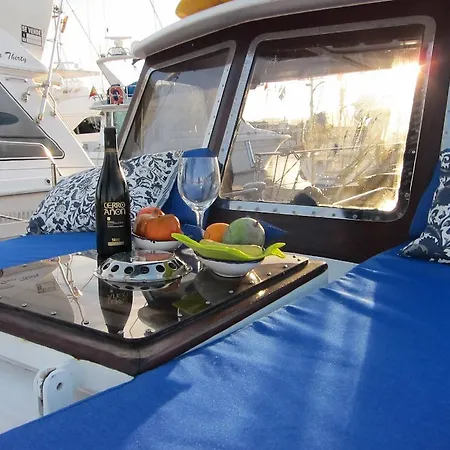 Bateau-hôtel Vientos Del Sur Yaiza (Lanzarote)