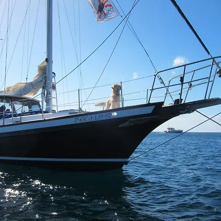Bateau-hôtel Vientos Del Sur *